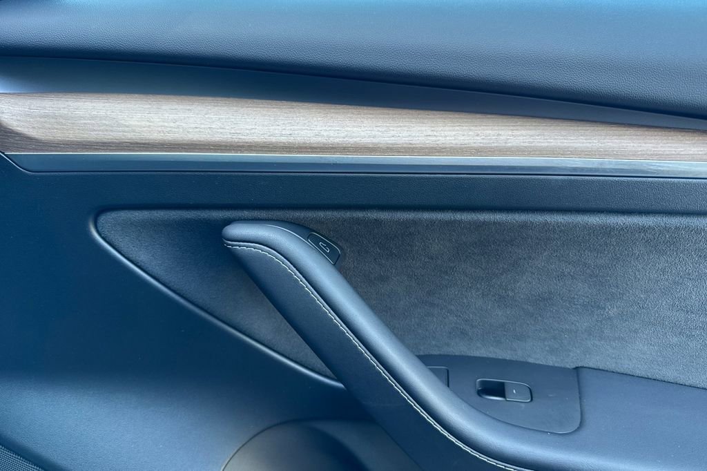Used 2023 Tesla Model 3 Performance image 19