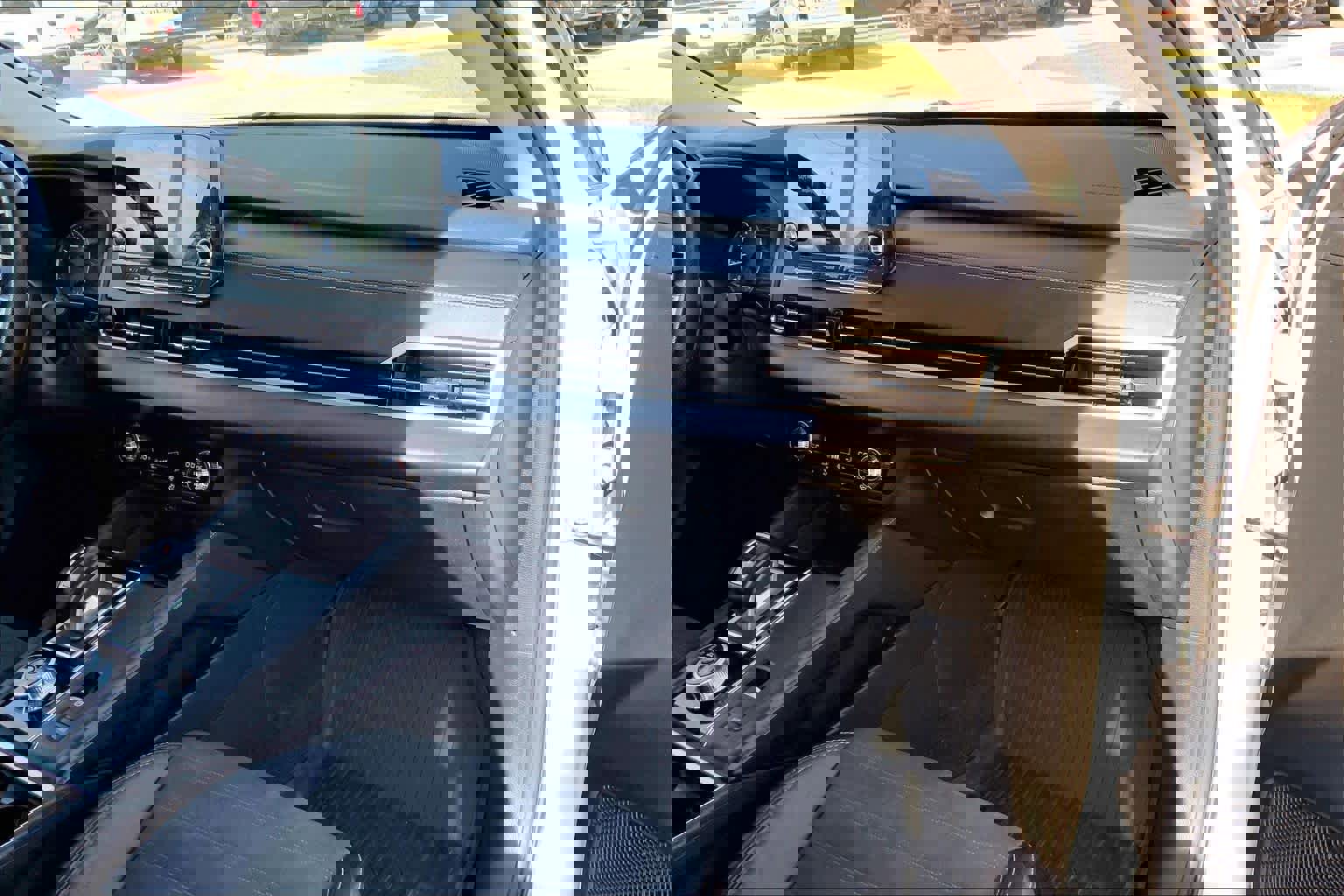 Used 2024 Mitsubishi Outlander SE image 18