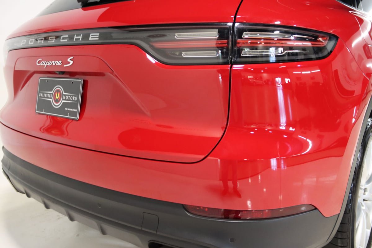 Used 2022 Porsche Cayenne Platinum Edition AWD/4WD image 10