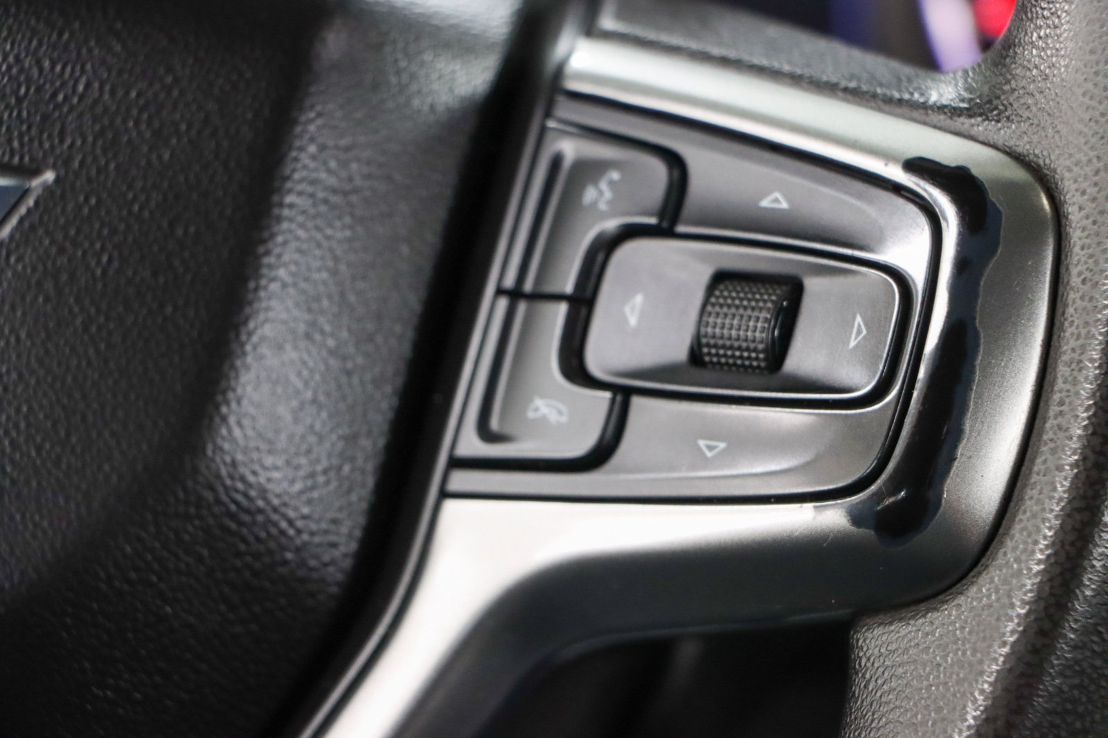 Used 2022 Chevrolet Silverado 2500 LT AWD/4WD image 14