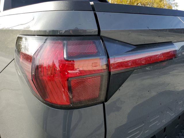 Used 2025 Hyundai Santa Cruz SEL AWD/4WD image 30