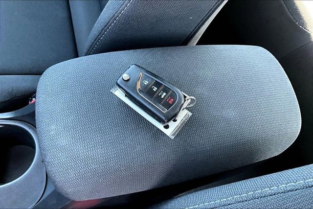 Used 2024 Toyota Corolla LE image 30