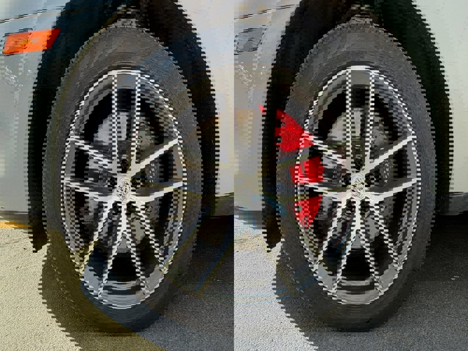 Certified 2023 Porsche Macan S image 11