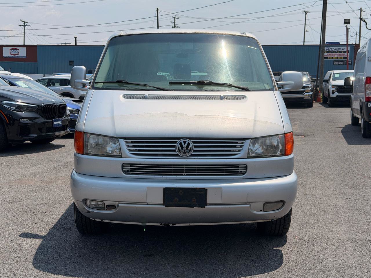 Used 2003 Volkswagen Eurovan MV FWD image 2