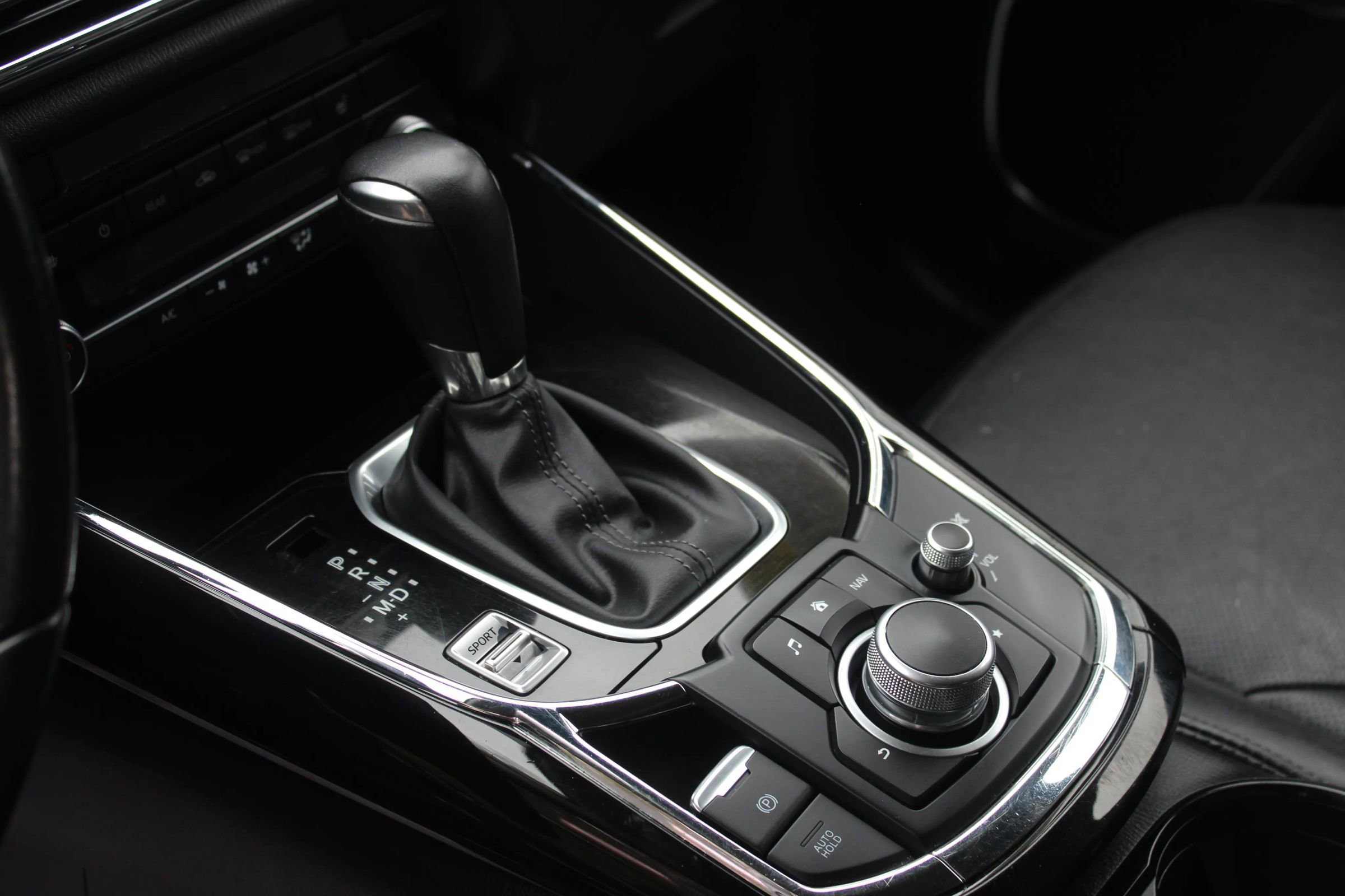 Used 2020 MAZDA CX-9 Touring w/ Touring Premium Package image 24