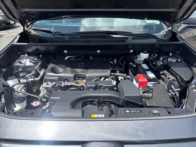 Used 2024 Toyota RAV4 LE AWD/4WD image 22