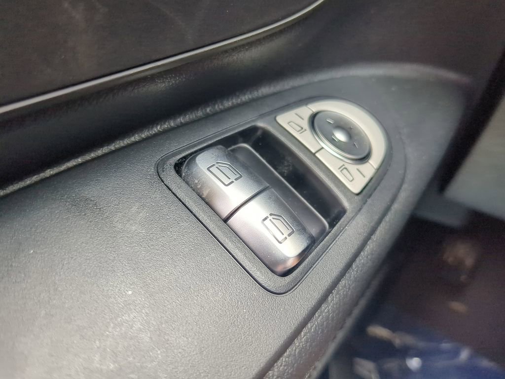 Certified 2023 Mercedes-Benz Metris Passenger image 11