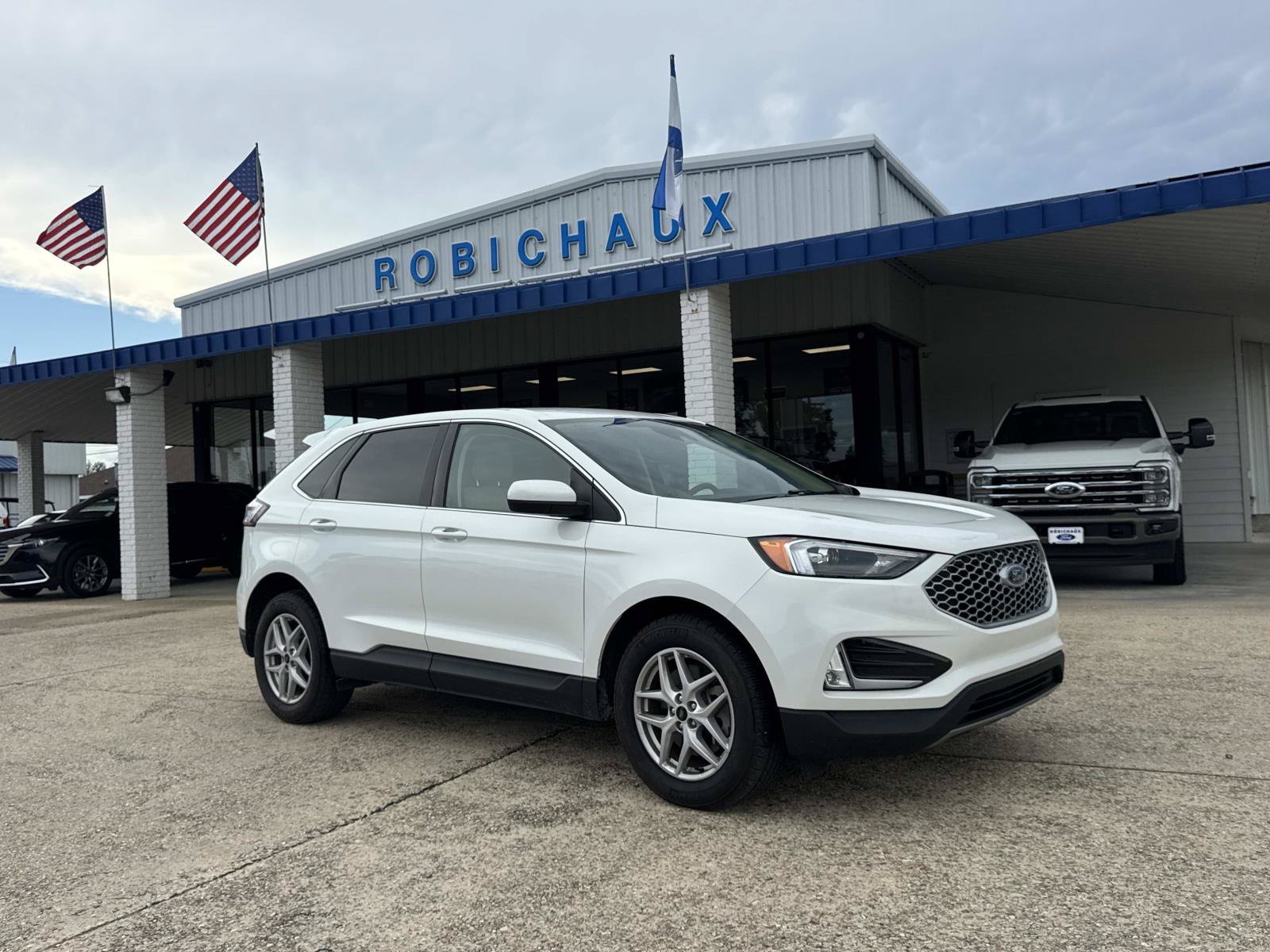Used 2024 Ford Edge SEL w/ Convenience Package