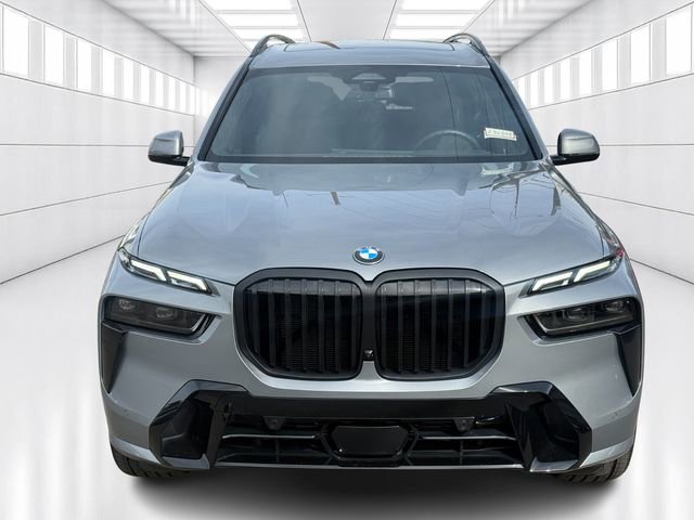 Used 2025 BMW X7 xDrive40i w/ M Sport Package AWD/4WD image 2