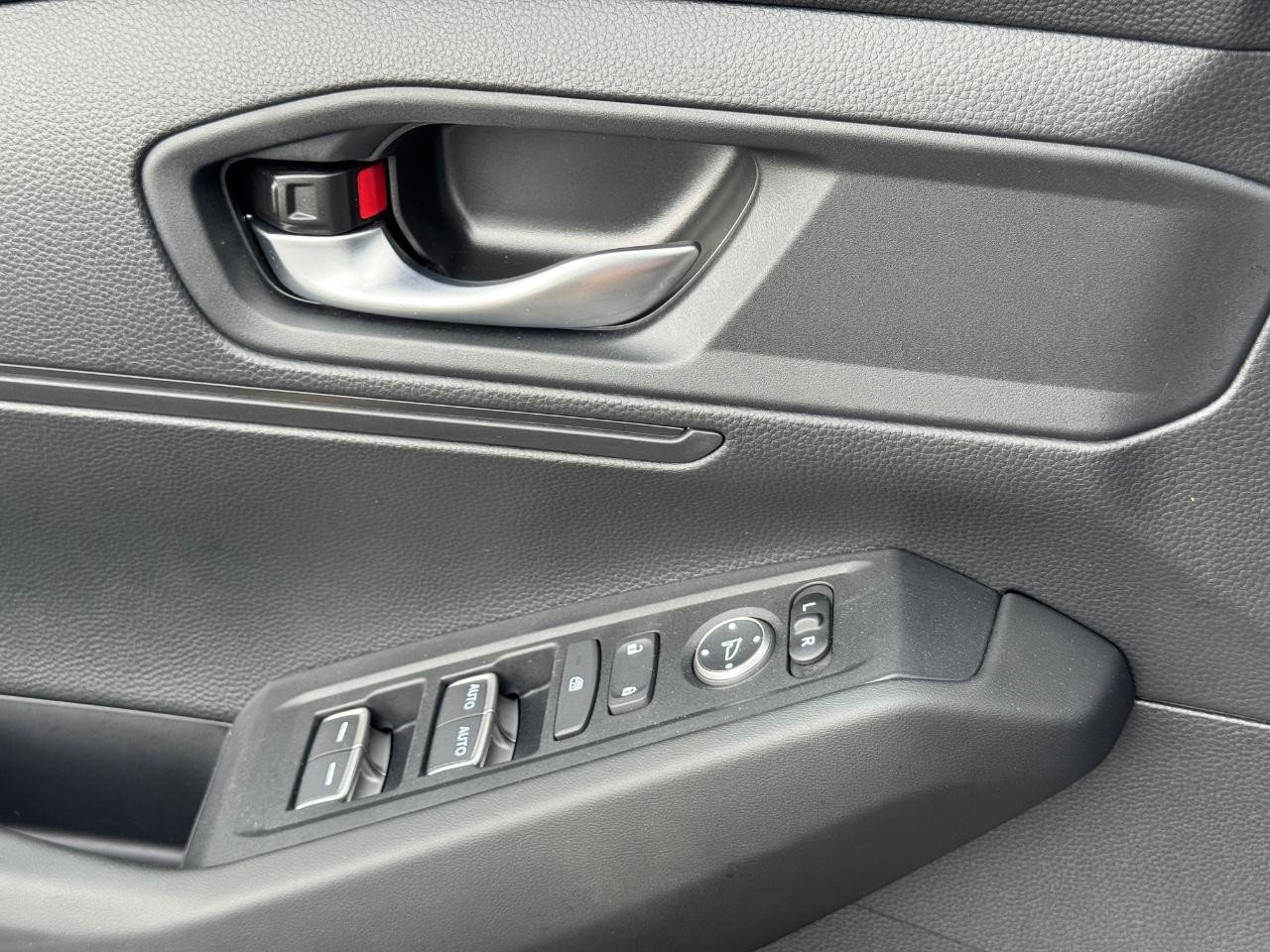 Used 2025 Honda Accord LX image 24