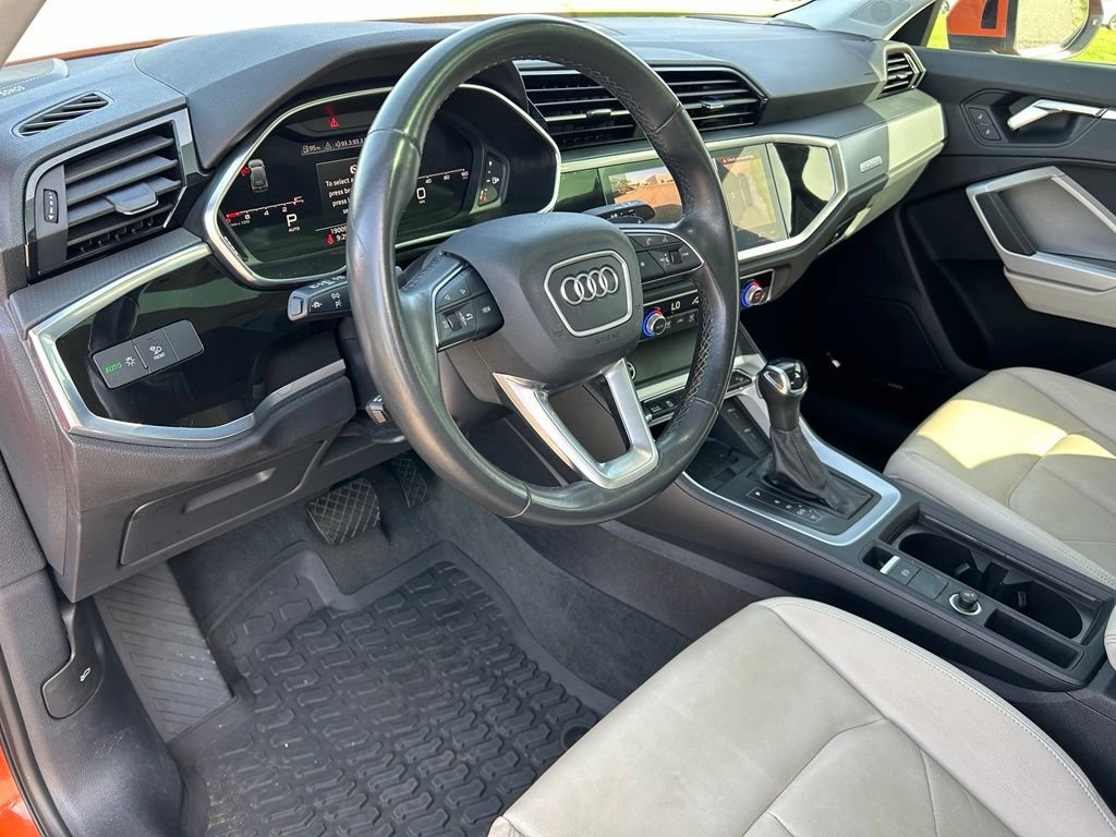 Used 2023 Audi Q3 2.0T Premium Plus w/ Premium Plus Package AWD/4WD image 16