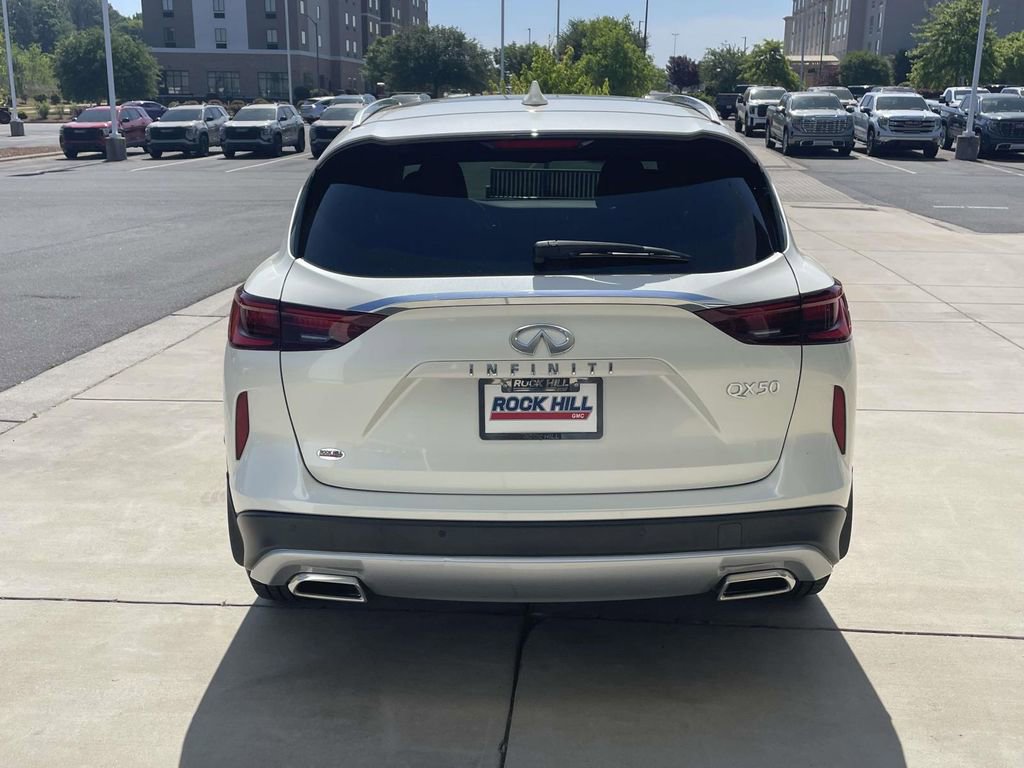 Used 2022 INFINITI QX50 Luxe FWD image 7