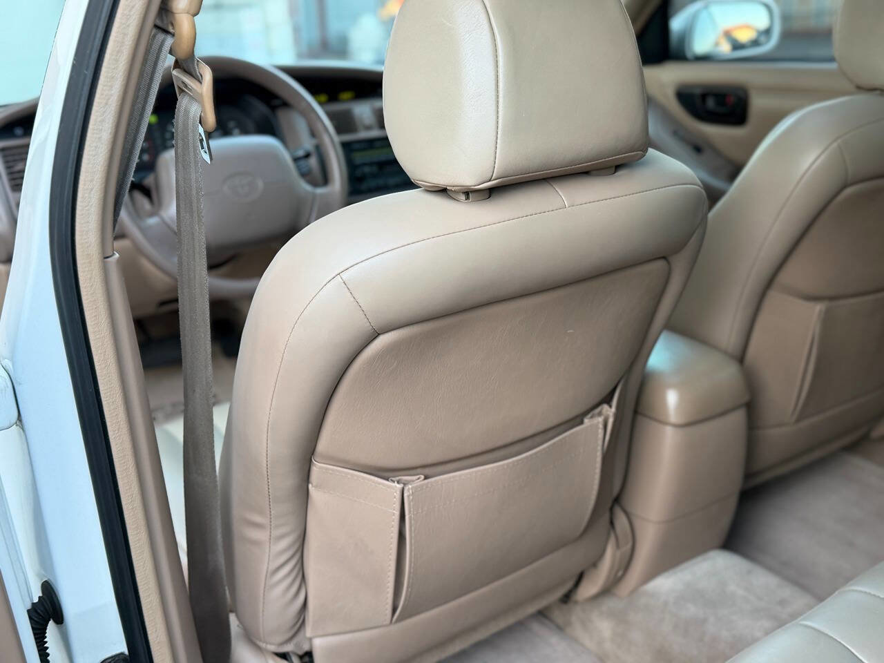 Used 1996 Toyota Avalon XLS image 29