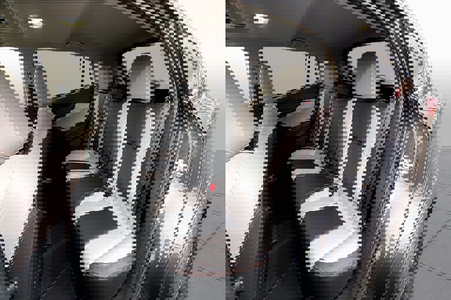 Used 2023 Subaru Crosstrek 2.0i image 19