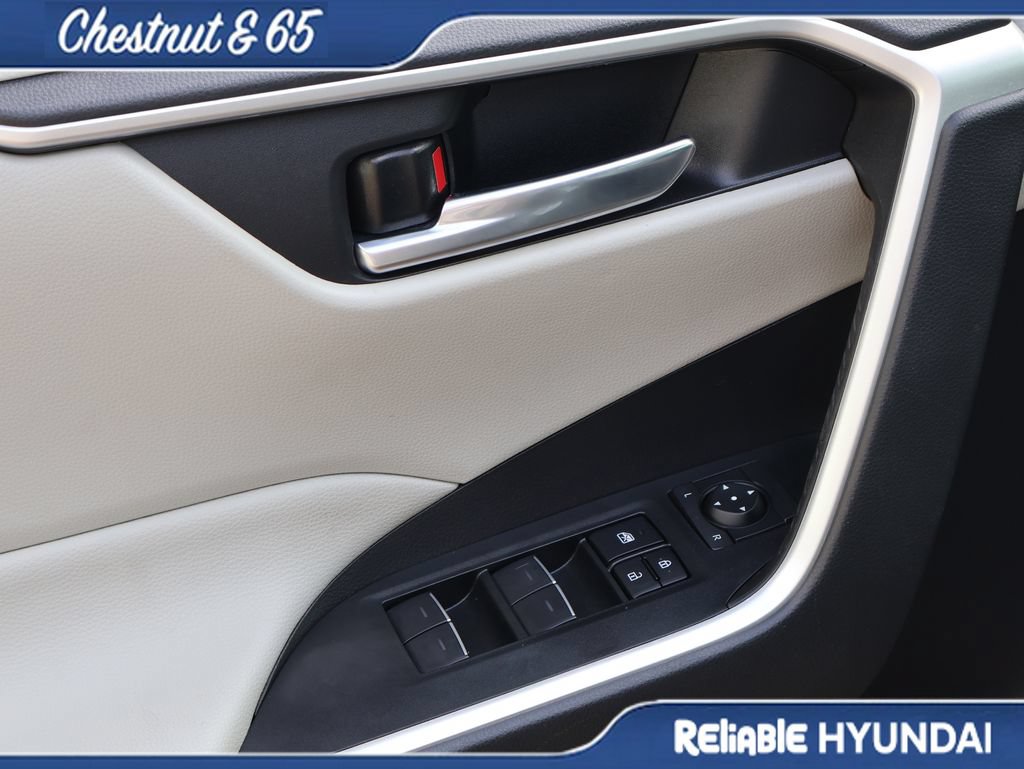 Used 2022 Toyota RAV4 XLE Premium AWD/4WD image 22