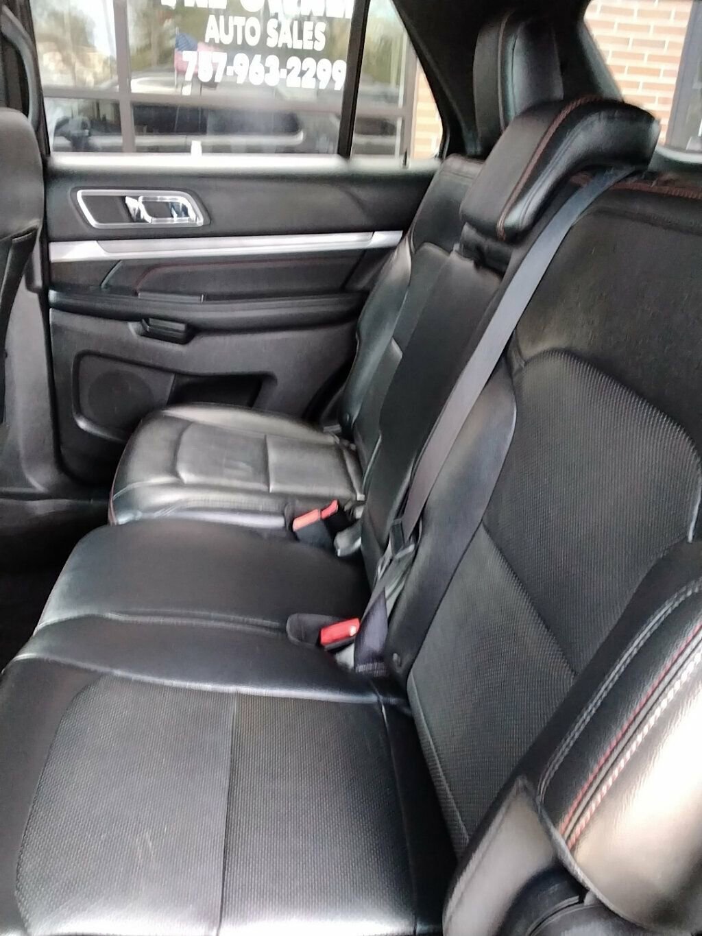 Used 2017 Ford Explorer Sport w/ Equipment Group 401A AWD/4WD image 9