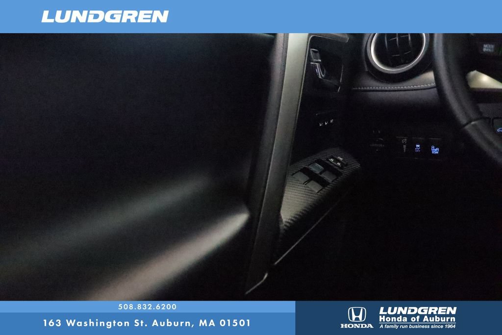 Used 2015 Toyota RAV4 Limited w/ Technology Package AWD/4WD image 26