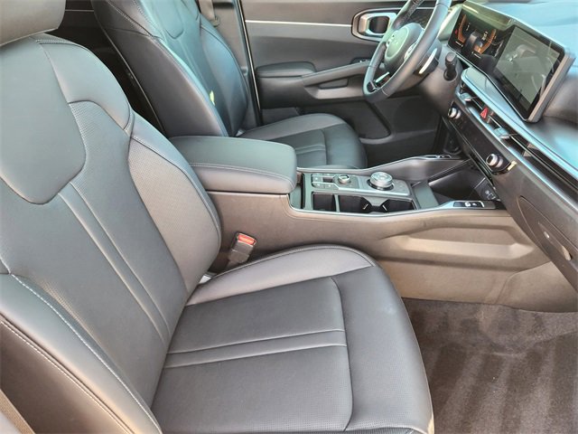 Certified 2025 Kia Sorento EX image 14