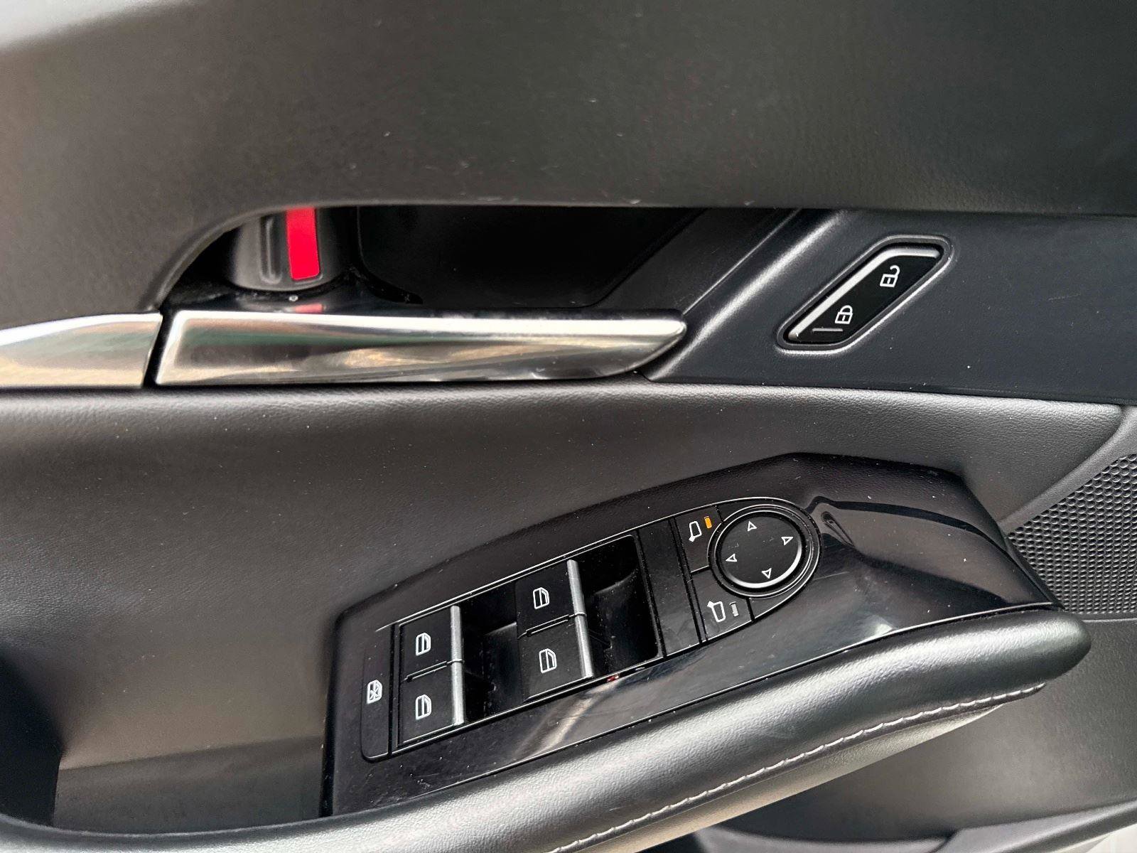 Certified 2025 MAZDA CX-30 AWD 2.5 S w/ Preferred Package image 21