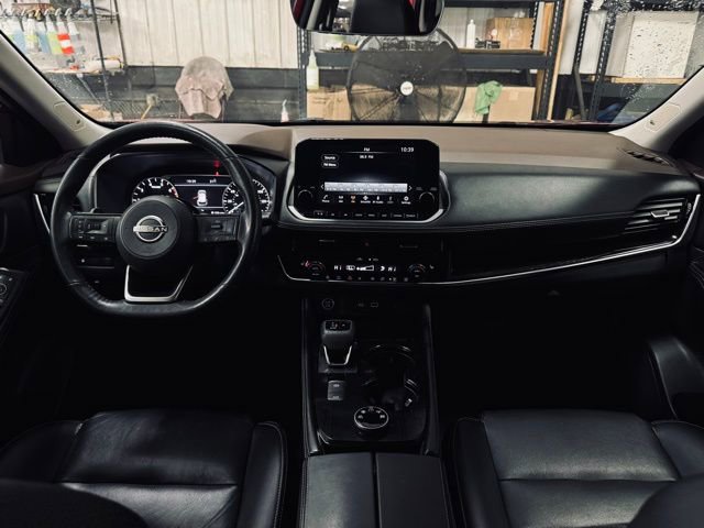 Used 2023 Nissan Rogue SL w/ SL Premium Package image 23