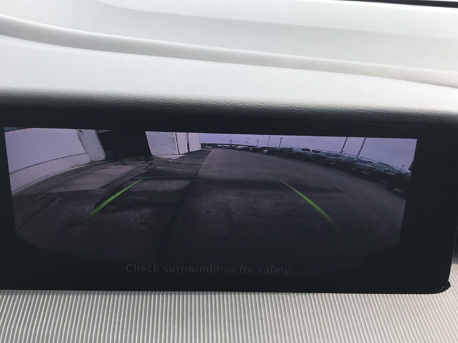 Used 2025 Nissan Murano SV AWD/4WD image 17
