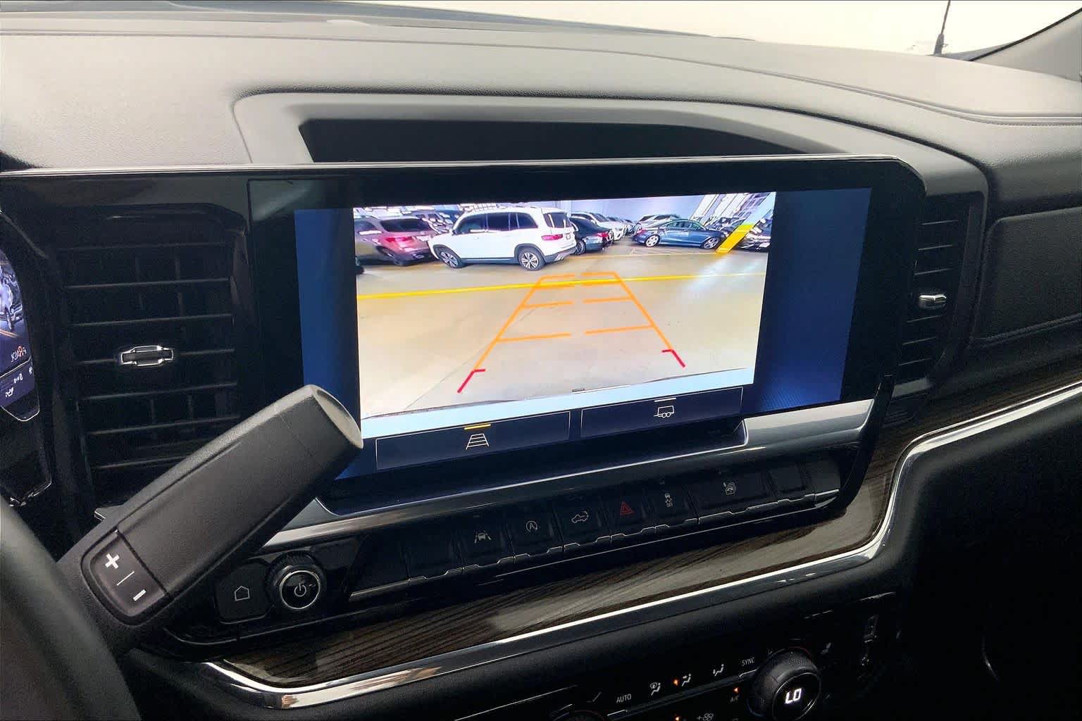 Used 2023 Chevrolet Silverado 1500 LT AWD/4WD image 20