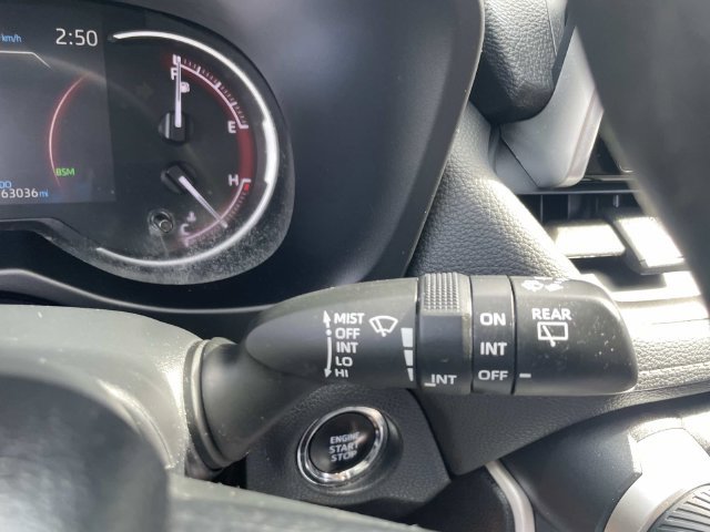 Used 2024 Toyota RAV4 XLE FWD image 32