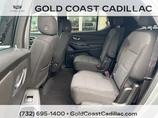 Used 2023 Chevrolet Traverse LT w/ Rear Camera Mirror Package image 15