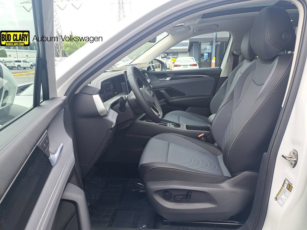 New 2026 Volkswagen Tiguan SE AWD/4WD image 19