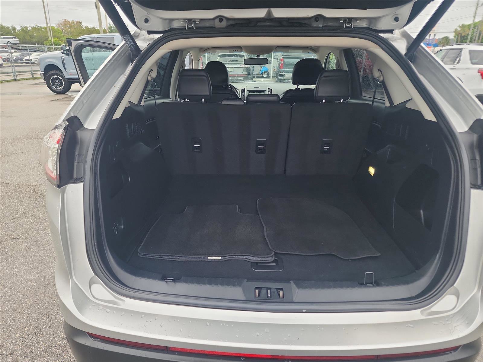 Used 2017 Ford Edge SEL w/ Equipment Group 201A image 21