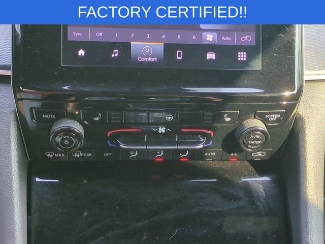 Certified 2024 Jeep Grand Cherokee L Laredo image 18