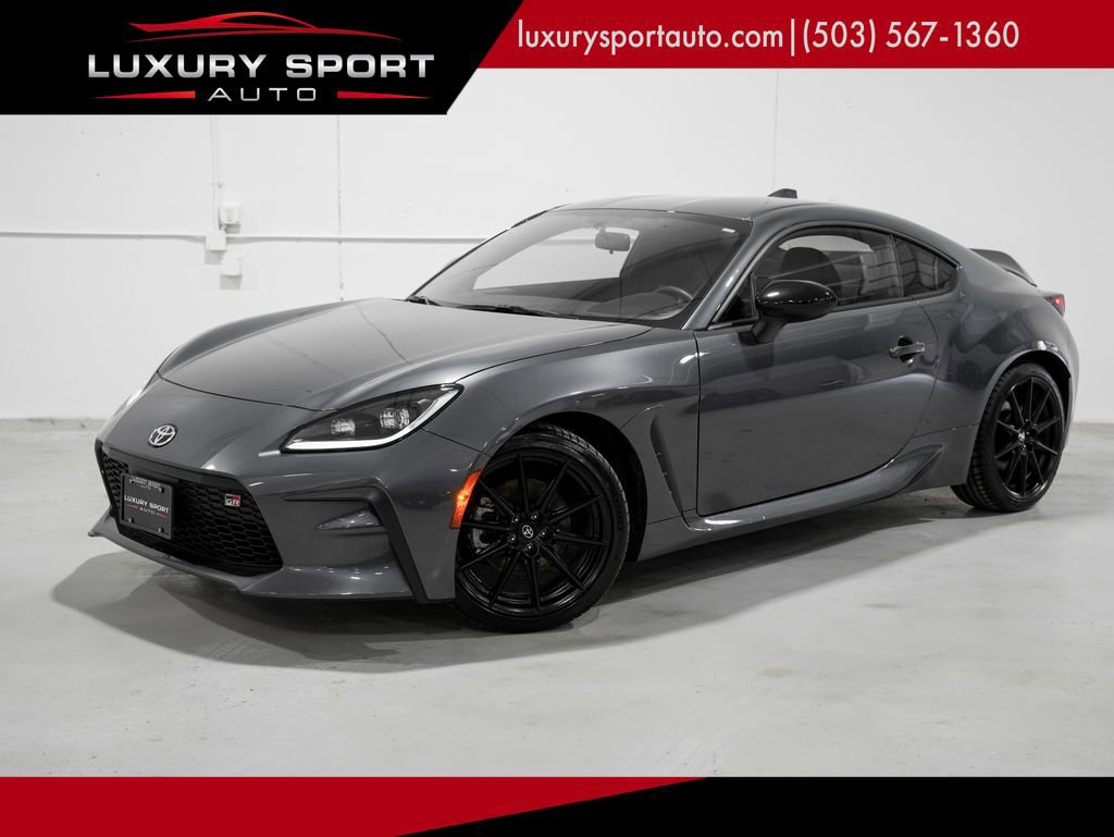 Used 2024 Toyota GR86 Premium image 1