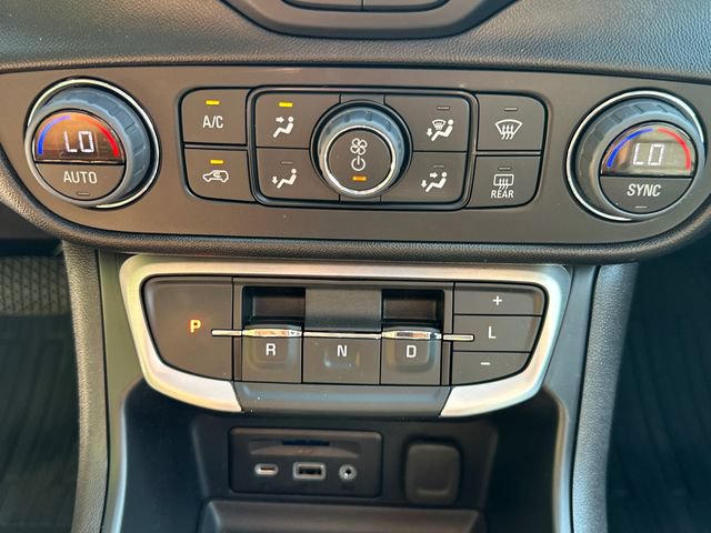 Used 2024 GMC Terrain SLT w/ Tech Package AWD/4WD image 33