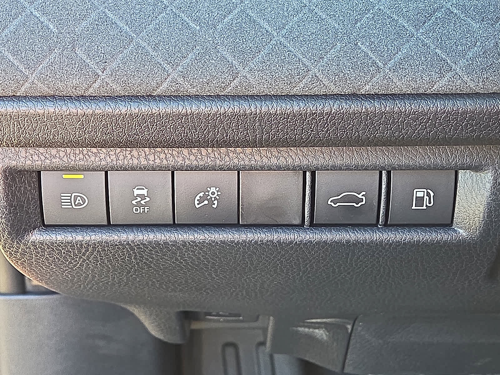 Used 2026 Toyota Camry XLE w/ Premium Package image 27