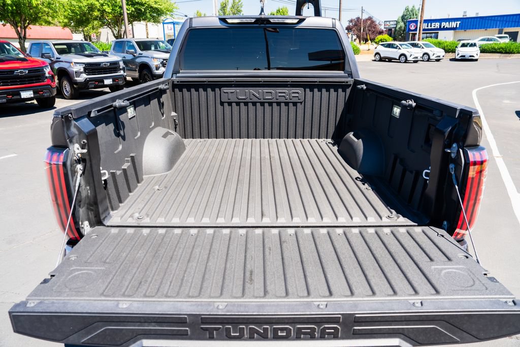 Used 2024 Toyota Tundra Limited AWD/4WD image 8