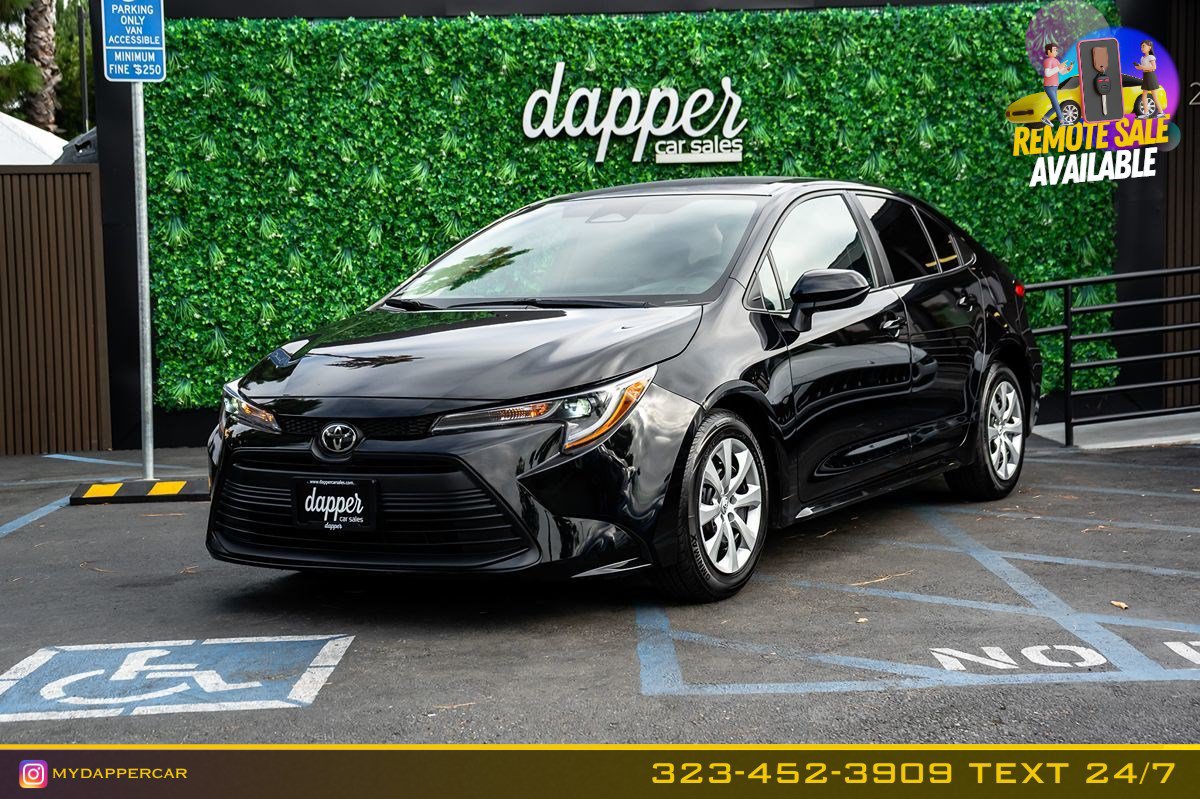 Used 2023 Toyota Corolla LE FWD image 1