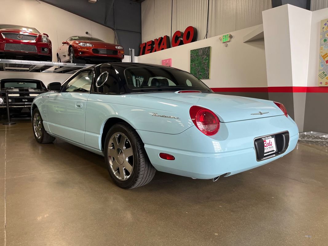 Used 2003 Ford Thunderbird image 58