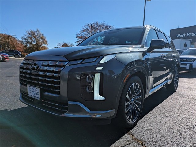 Used 2024 Hyundai Palisade Calligraphy image 8