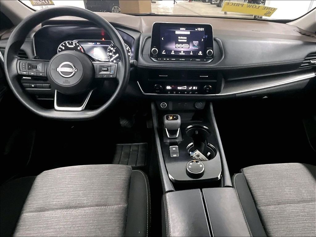 Used 2023 Nissan Rogue SV image 21