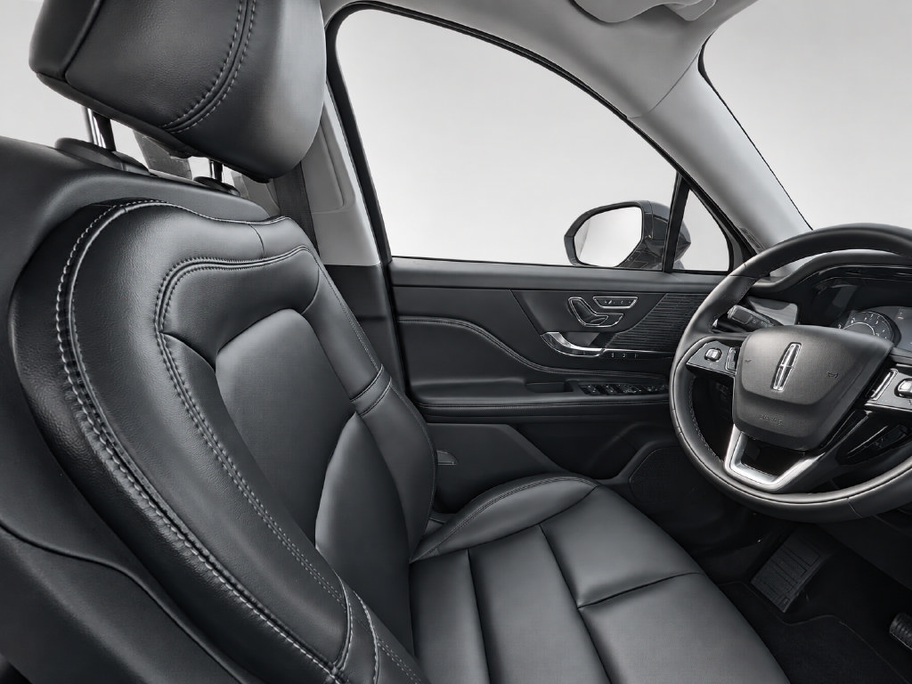 Used 2022 Lincoln Corsair FWD image 13