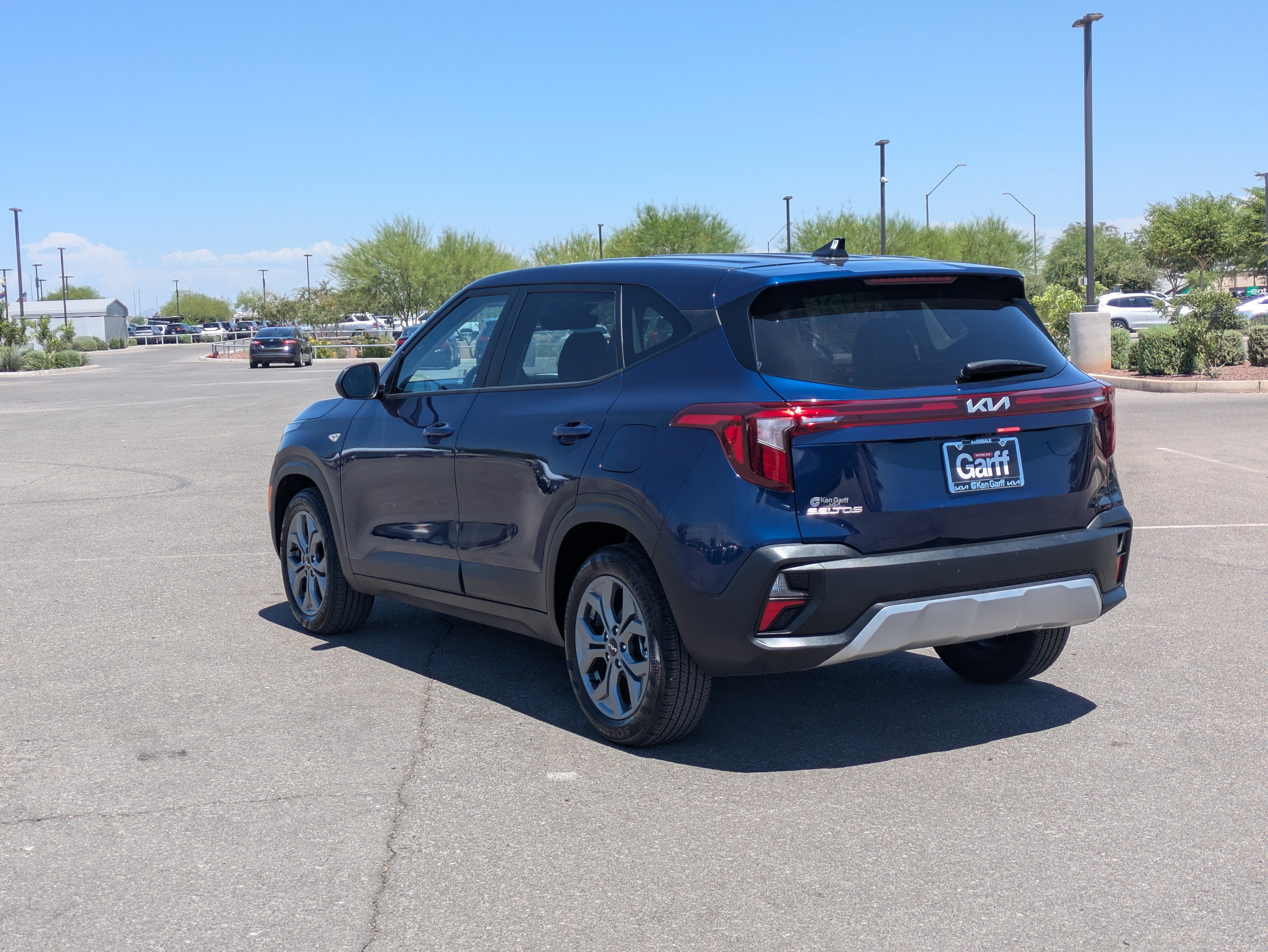 Certified 2026 Kia Seltos LX FWD image 3