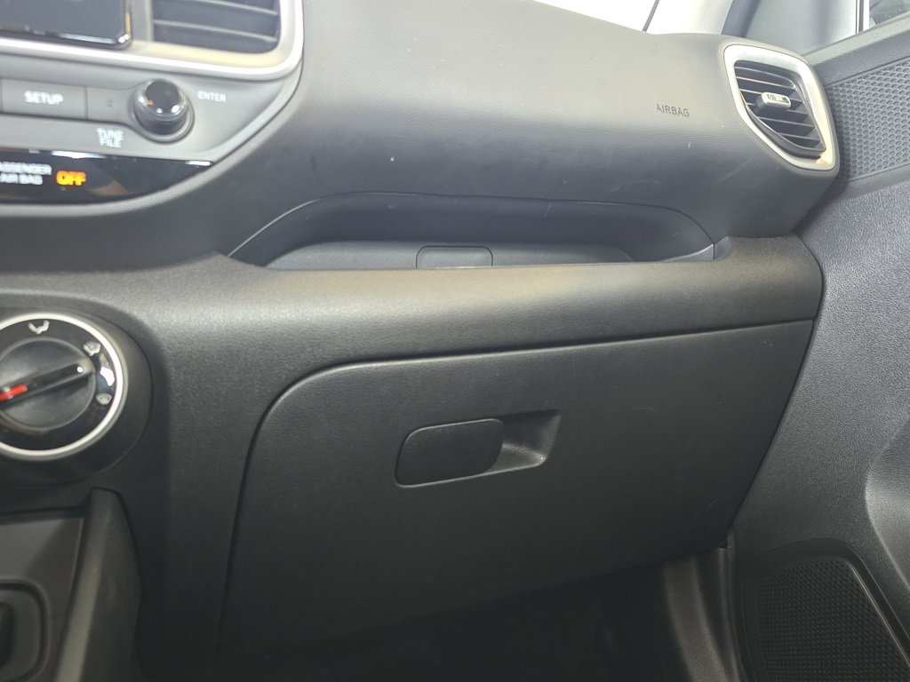 Used 2024 Hyundai Venue SE image 27