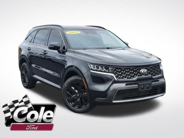 Used 2021 Kia Sorento S w/ Panoramic Sunroof Package