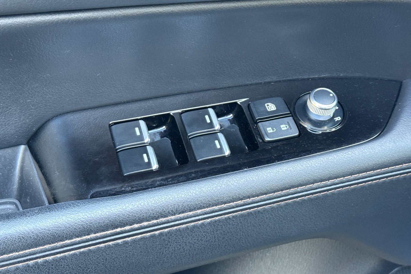 Used 2023 MAZDA CX-5 AWD 2.5 S w/ Premium Package image 12