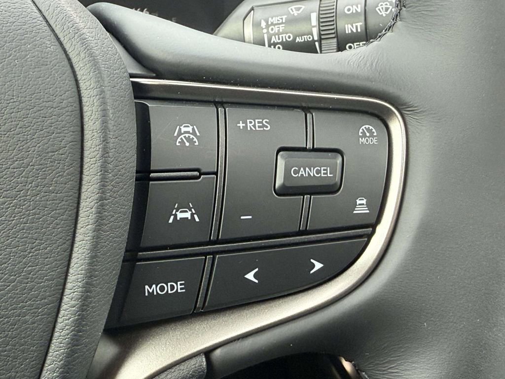 New 2026 Lexus UX 300h AWD image 17