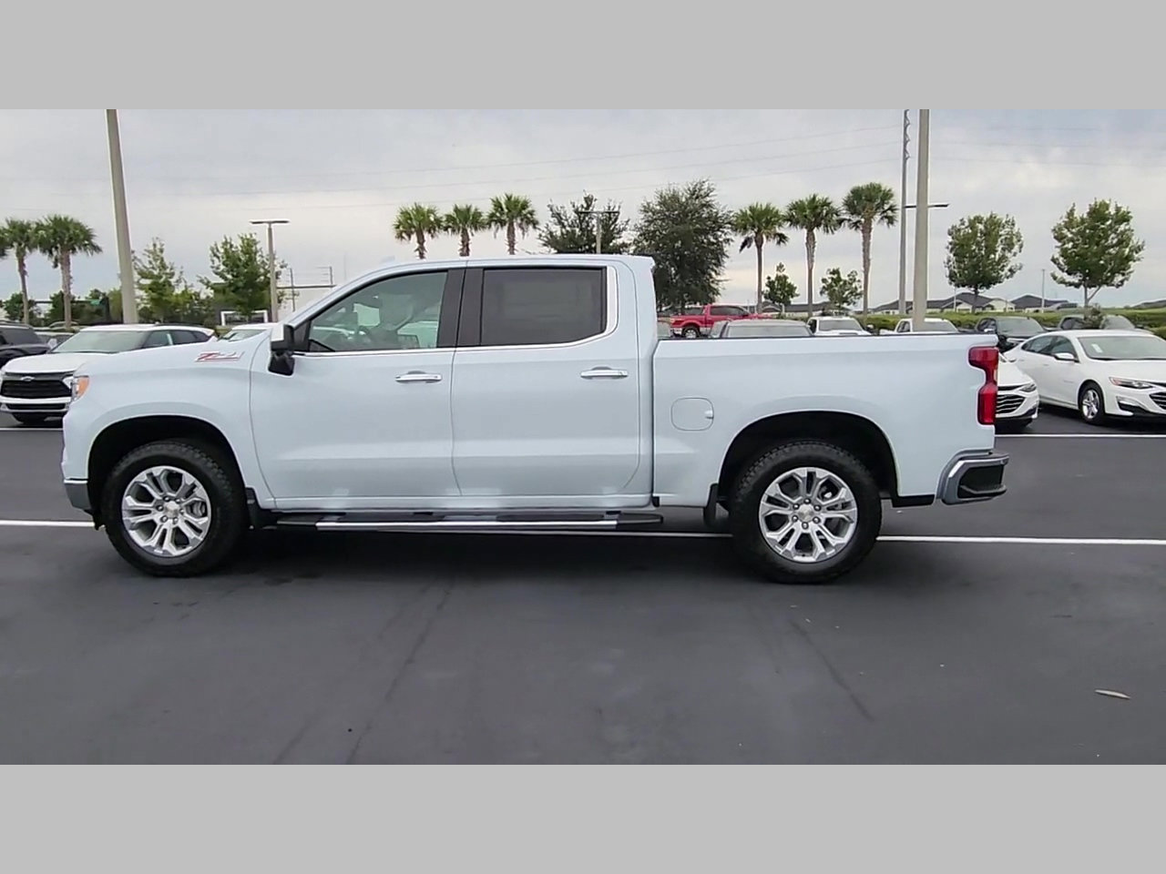 New 2026 Chevrolet Silverado 1500 LTZ w/ Z71 Off-Road Package image 18