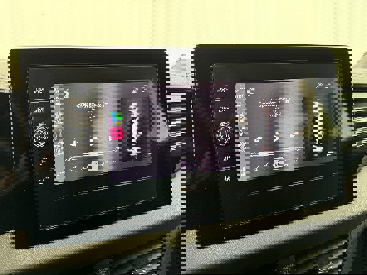 Used 2025 Volkswagen Jetta Sport image 24