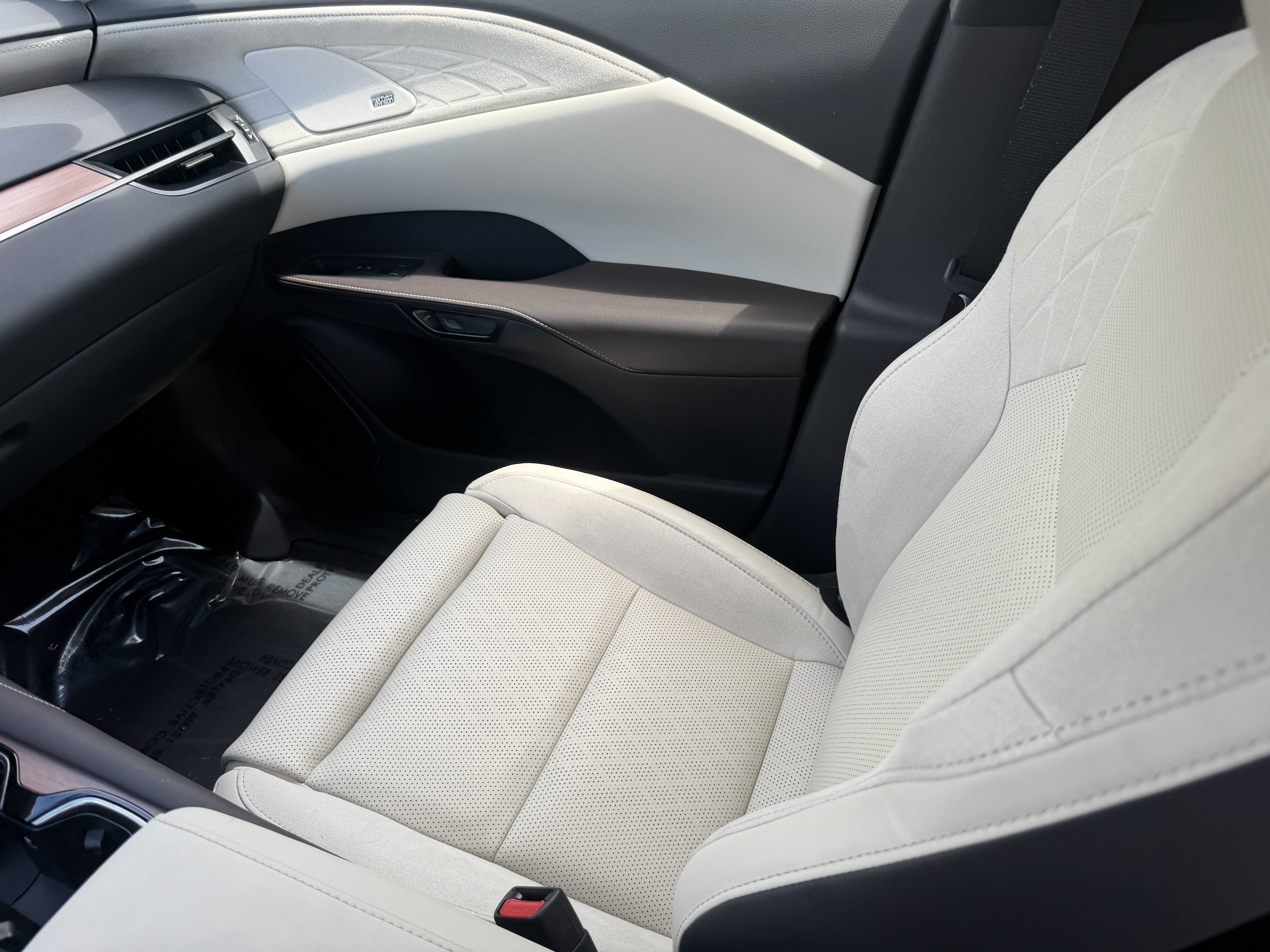 Used 2023 Lexus RX 350 FWD w/ Cold Area Package image 15