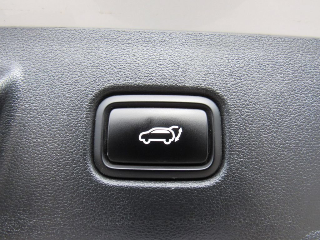 Certified 2022 Hyundai Tucson Limited FWD image 20
