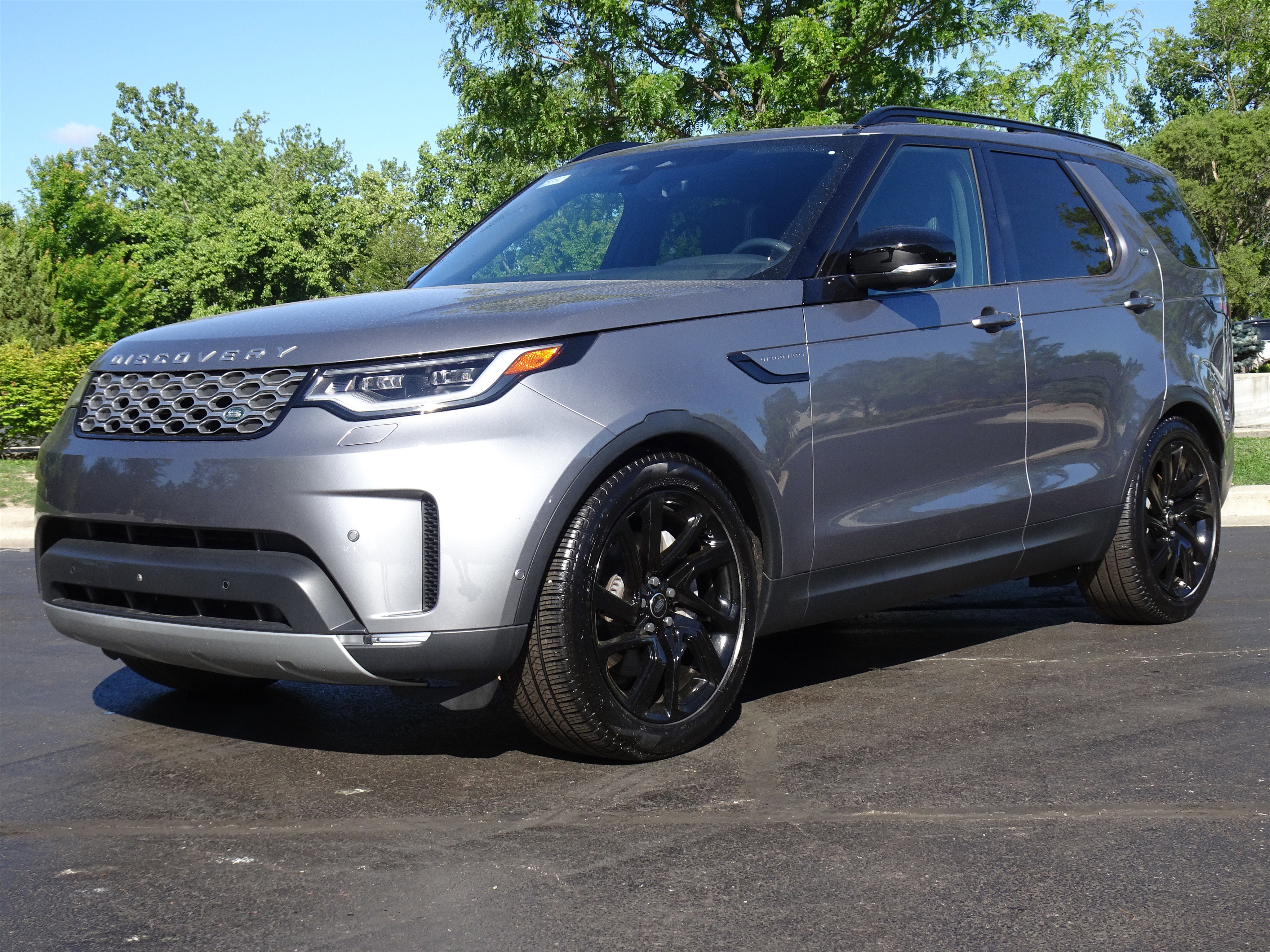 New 2025 Land Rover Discovery S AWD/4WD image 6